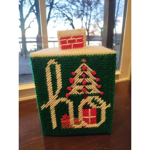 Vintage Needlepoint Tissue Cover Box Ho Ho Ho Christmas Holiday Cube Style Box - Picture 3 of 5